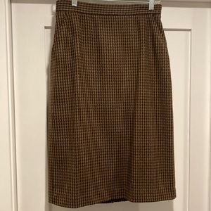 Vintage women’s pencil skirt